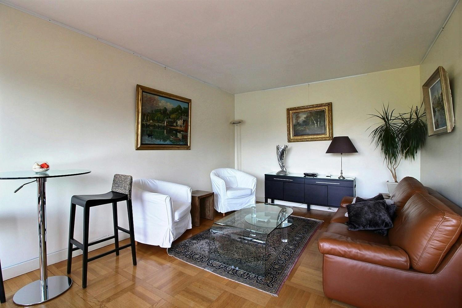 Appartement – Paris, Quartier Saint-Thomas-d'Aquin - Plus