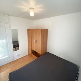 Private room for rent for £890 per month in London, Westbridge Road
