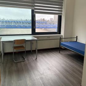 Отдельная комната сдается в аренду за 910 € в месяц в The Hague, Binckhorstlaan