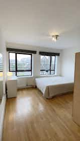 私人房间 正在以 £984 的月租出租，其位于 London, Harrow Road