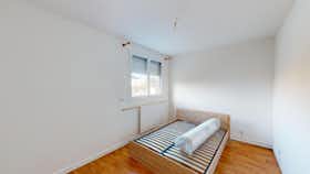 Privé kamer te huur voor € 380 per maand in Joué-lés-Tours, Rue Gamard