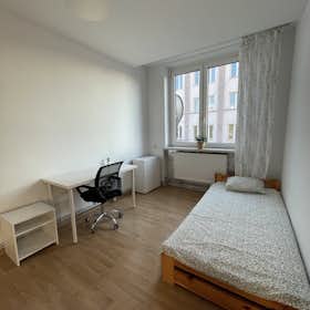 Private room for rent for PLN 1,200 per month in Katowice, ulica Jana Matejki