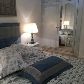 Отдельная комната сдается в аренду за 950 € в месяц в Las Palmas de Gran Canaria, Calle San Cristóbal de Laguna