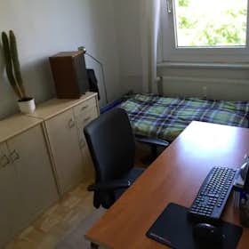 Private room for rent for €620 per month in Berlin, Torstraße