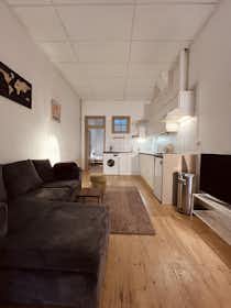 Appartement à louer pour 1 250 €/mois à Groningen, Tuinbouwdwarsstraat