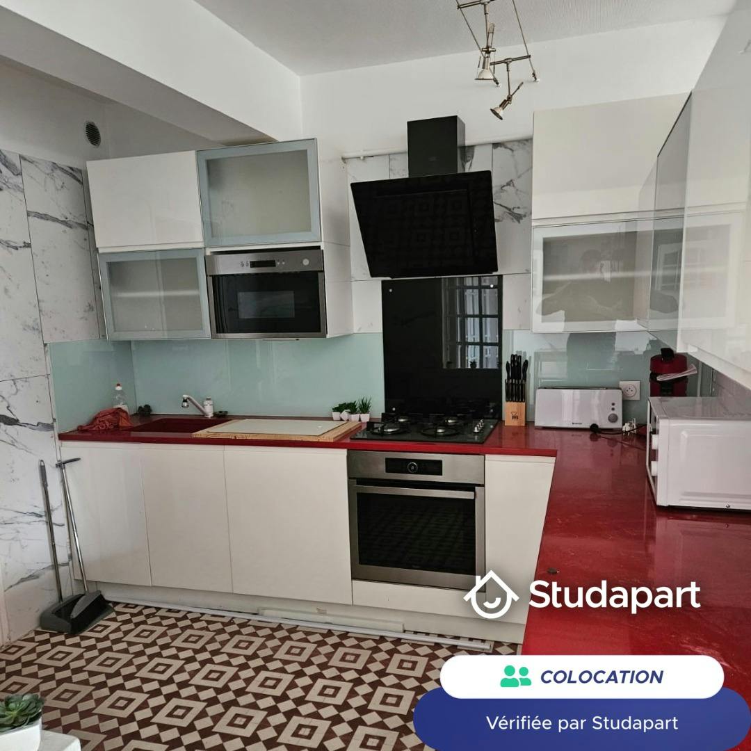 Private room for rent on Rue Malaval, Marseille - Vue 4