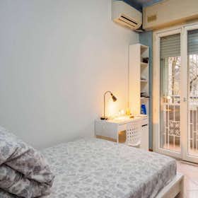 Private room for rent for €715 per month in Milan, Via Luca Ghini