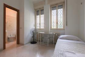 Studio for rent for €800 per month in Sedriano, Via Fratelli Lumière