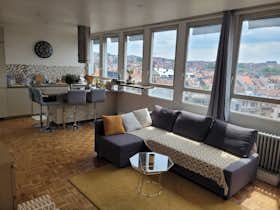 Apartment for rent for €1,700 per month in Saint-Gilles, Avenue Henri Jaspar