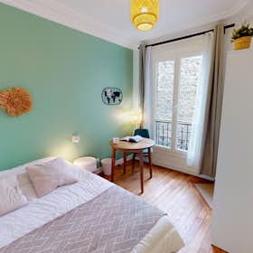 Private room for rent for €856 per month in Paris, Rue Chaligny