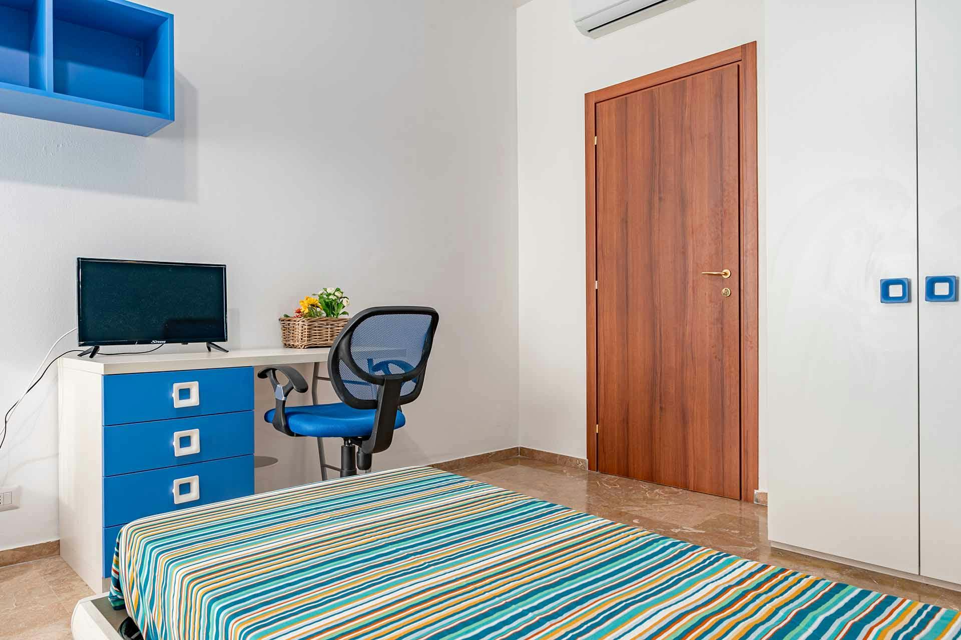 Shared room in Viale Enrico Martini, Milan (1485550) room image 10