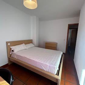 Private room for rent for €320 per month in Murcia, Calle Pablo Iglesias