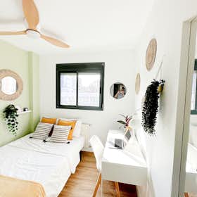Privé kamer te huur voor € 600 per maand in Madrid, Calle del Golfo de Salónica