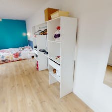 Private room for rent for €406 per month in Angoulême, Rue de Bordeaux