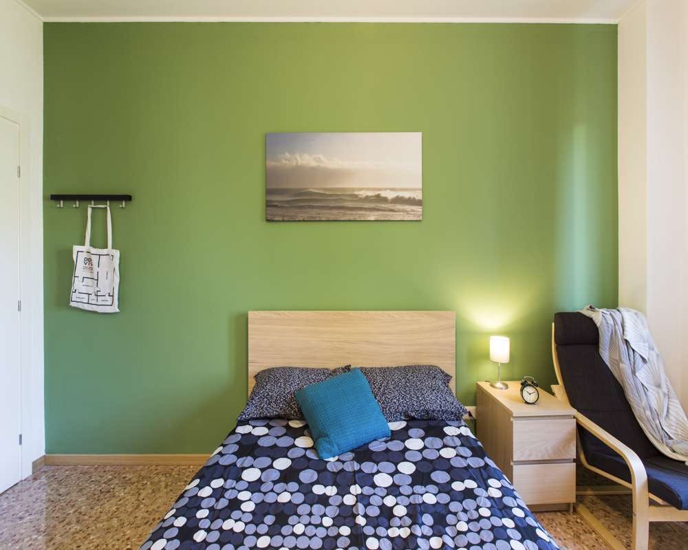 Private room for rent for €700 per month in Milan, Via Gallarate