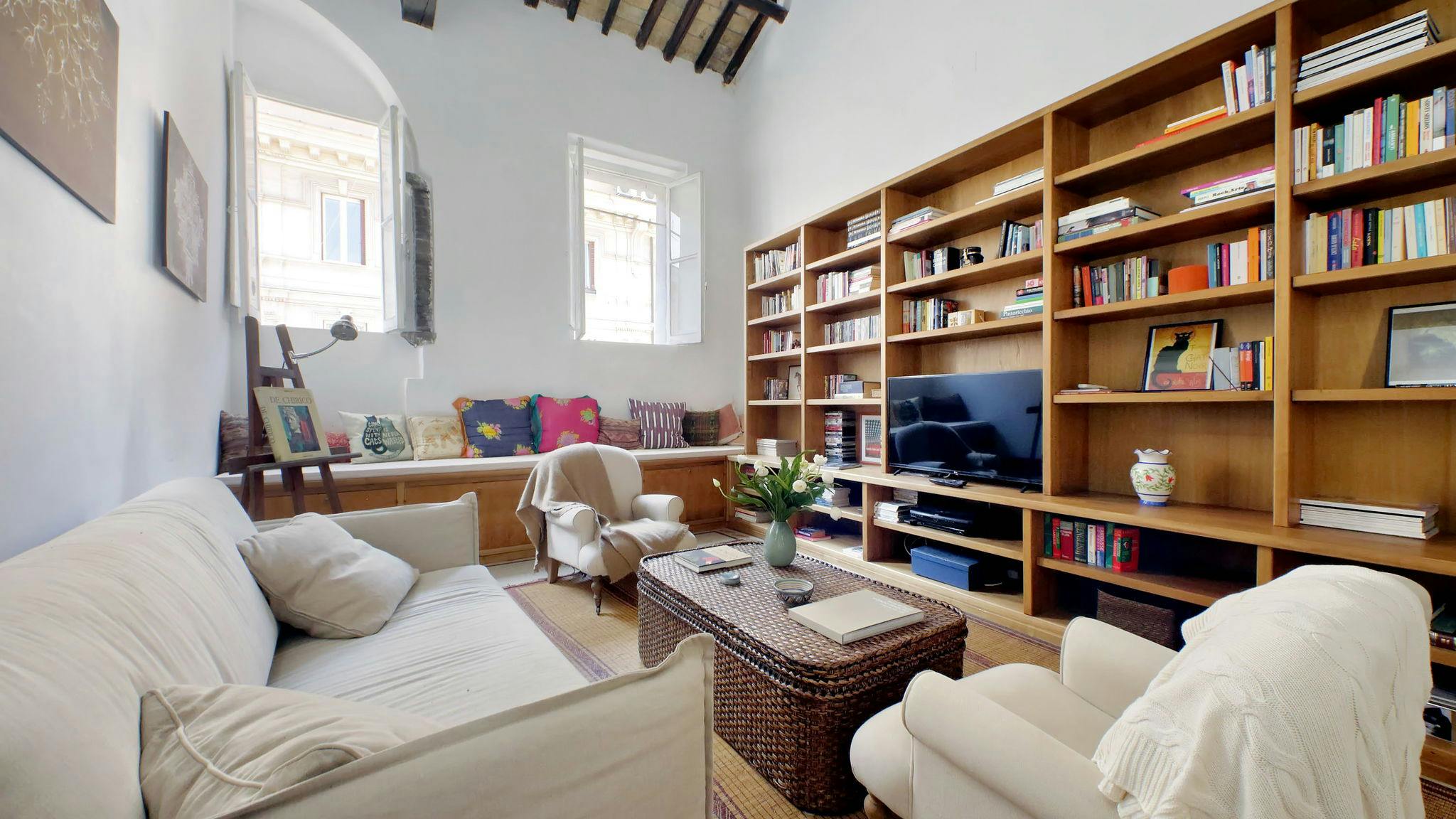 Apartment for rent for €1 per month in Rome, Via del Portico d'Ottavia