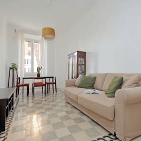 公寓 正在以 €1,950 的月租出租，其位于 Rome, Via Taranto