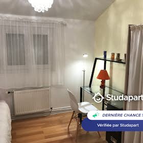 Private room for rent for €550 per month in Torcy, Rue de la République