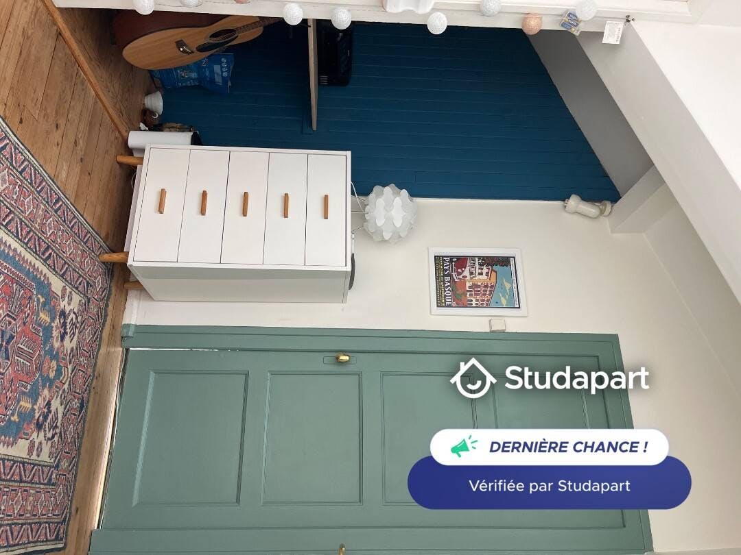 Chambre privée à louer pour 600 €/mois à Écully, Chemin des Acacias