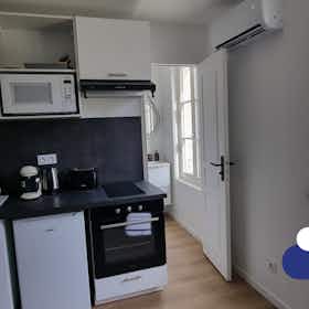 Wohnung zu mieten für 540 € pro Monat in Niort, Rue du 24 Février