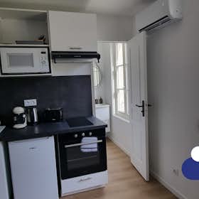 Apartament de închiriat pentru 540 EUR pe lună în Niort, Rue du 24 Février