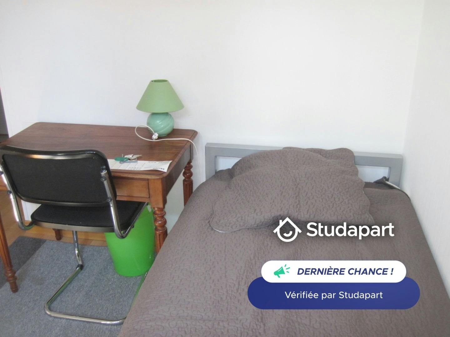 Chambre privée à louer pour 350 €/mois à Lagord, Avenue de Lagord