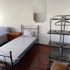 Private room for rent for €500 per month in Seixal, Praceta Ana de Albuquerque