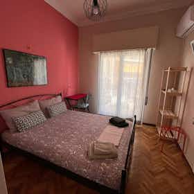 Private room for rent for €525 per month in Athens, Kaftantzoglou