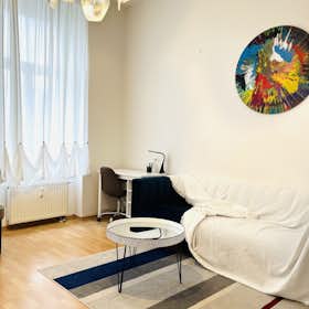 公寓 正在以 €1,400 的月租出租，其位于 Berlin, Choriner Straße