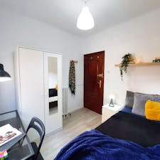 WG-Zimmer for rent for 400 € per month in Madrid, Calle de Antonio López