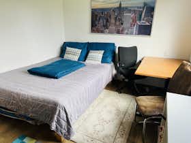 Privé kamer te huur voor € 670 per maand in Eschborn, Unterortstraße
