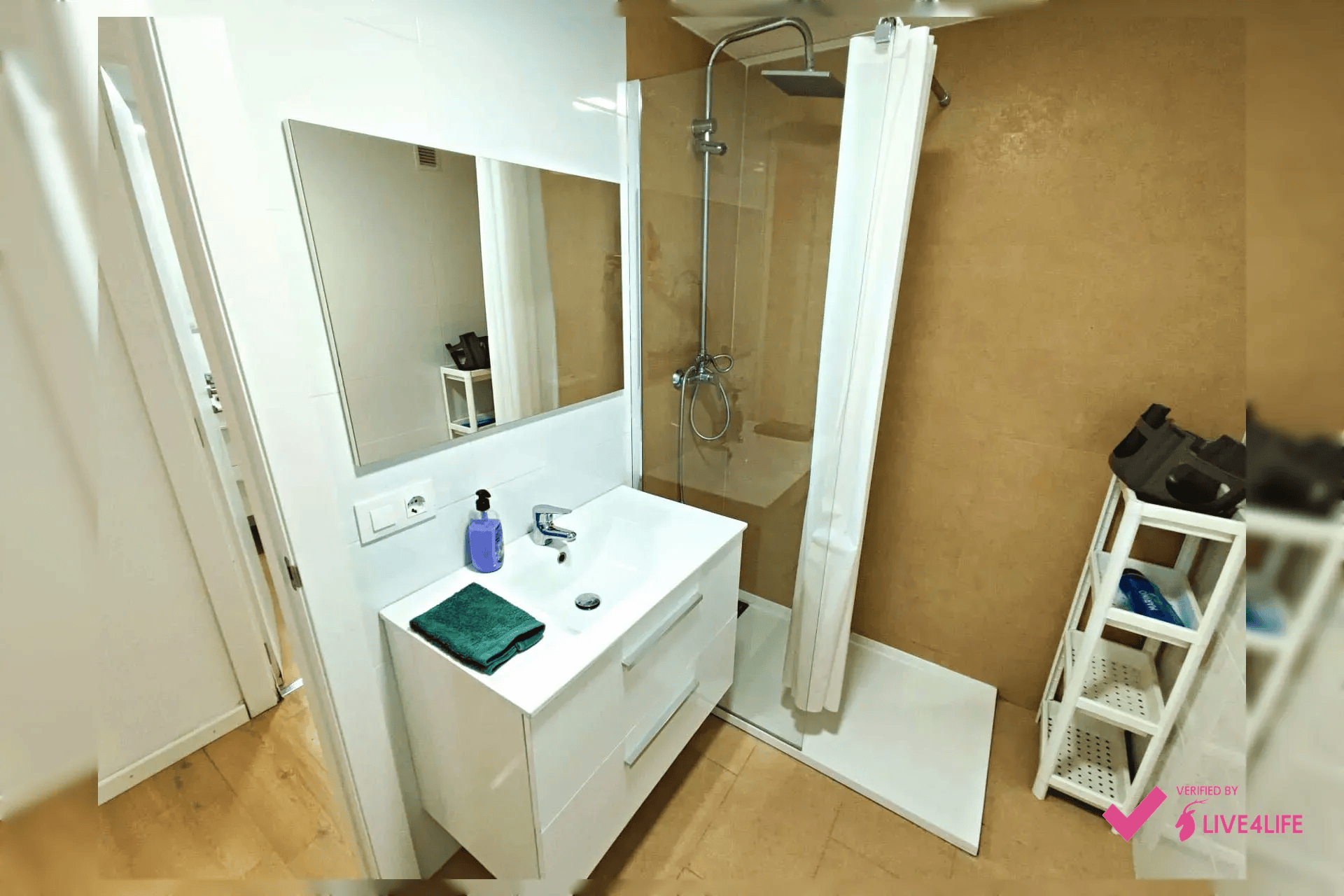 Double room Valencia, 15m² — photo 6
