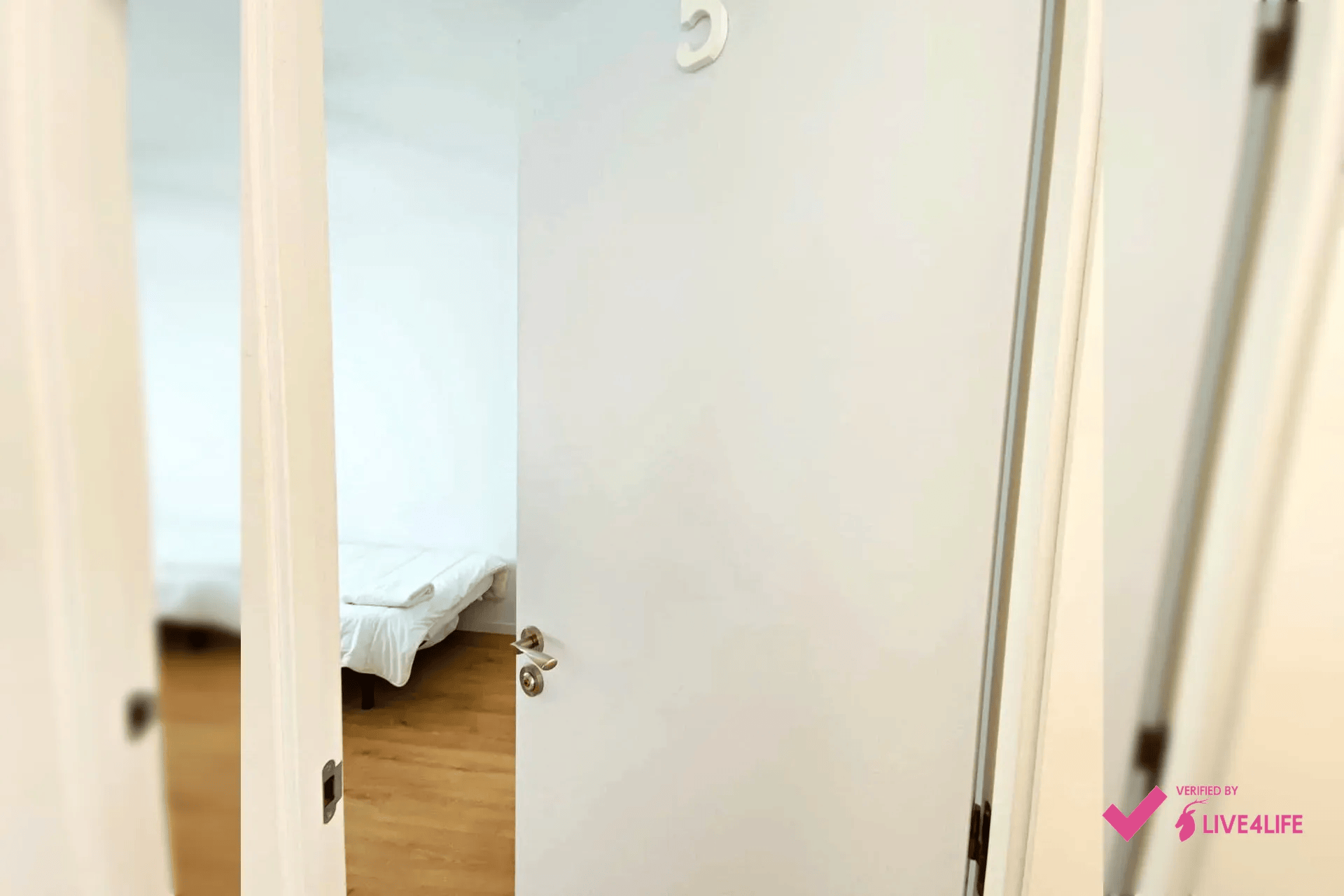 Double room Valencia, 15m² — photo 1