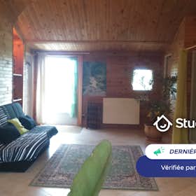 Apartament de închiriat pentru 565 EUR pe lună în Liez, Route de Chanceau