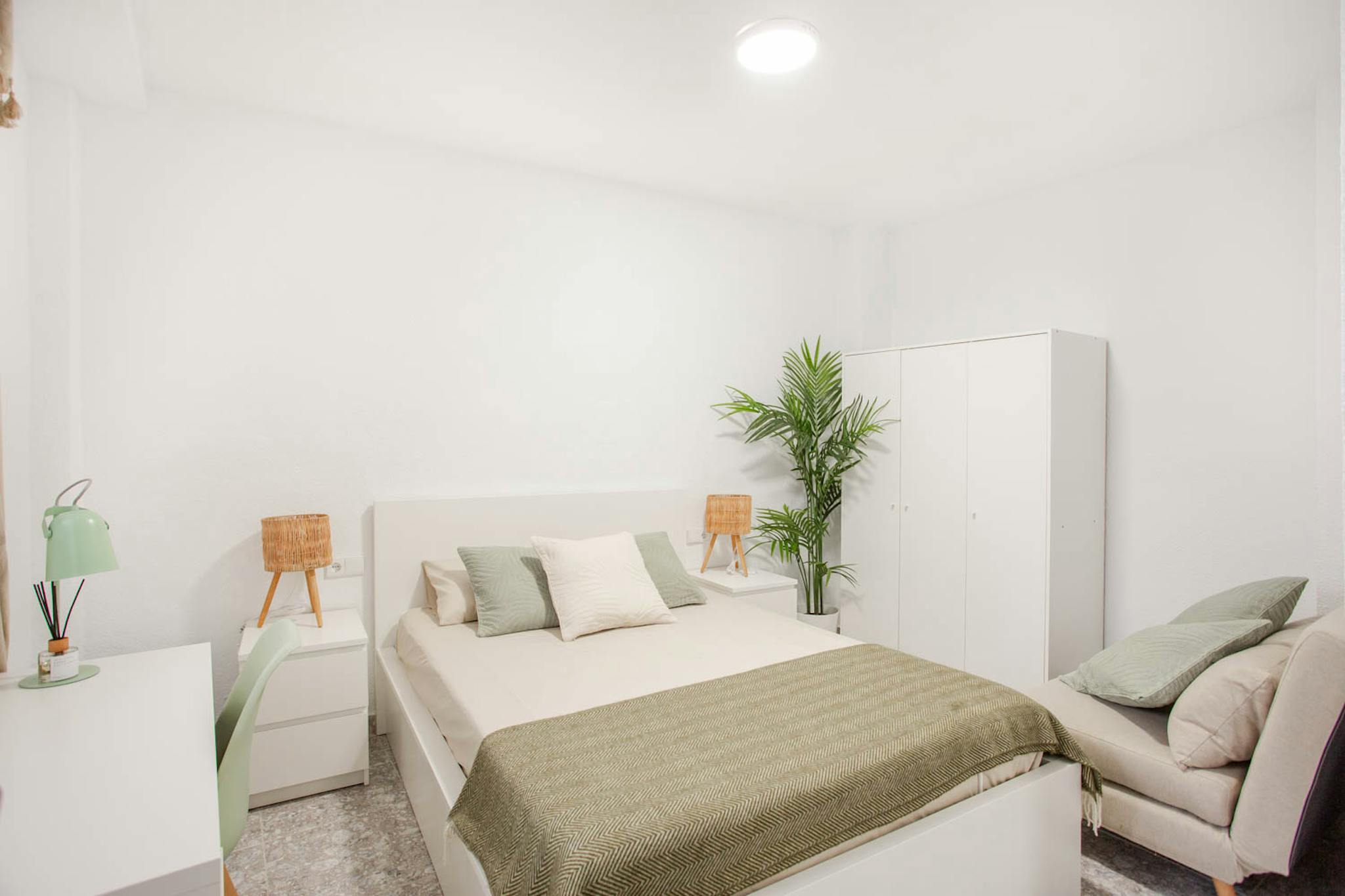 Carrer Isidro Ballester, Valencia preview