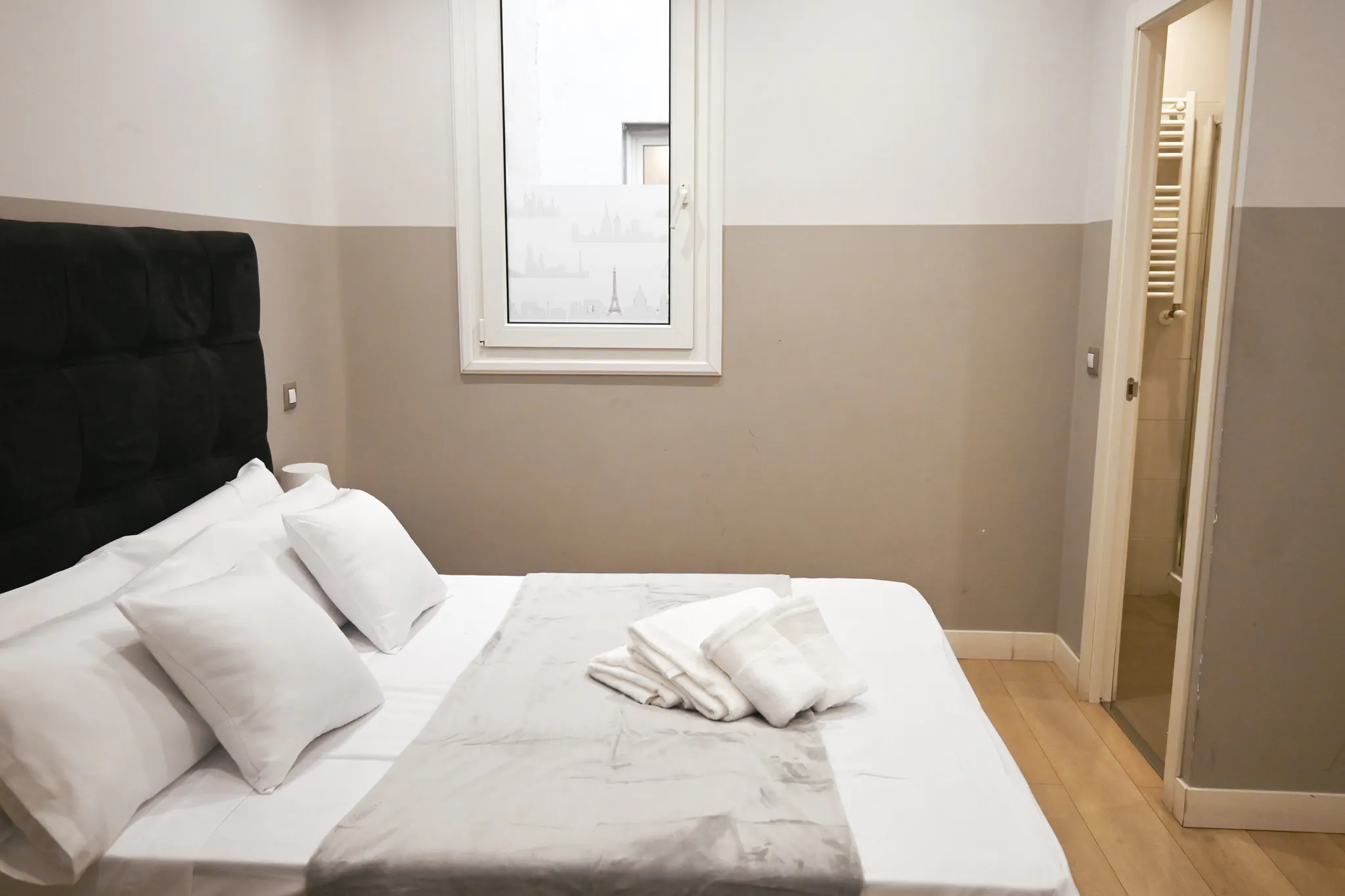 3-Bedroom Apartment in Calle de la Paloma, Madrid (1486367) ROOM 4