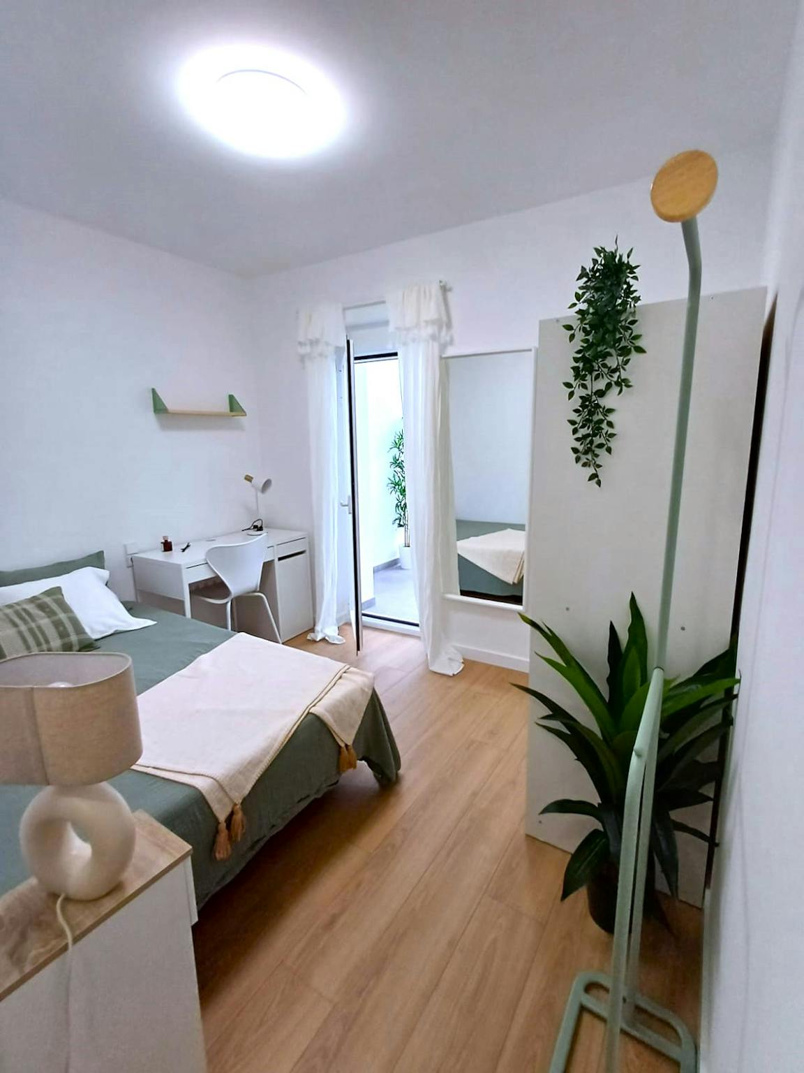 Carrer de Josep Benlliure, Valencia preview