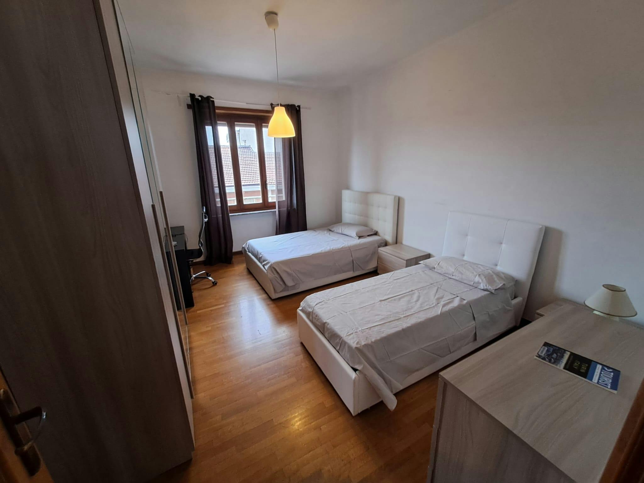 Shared room for rent for €450 per month in Turin, Via Trinità