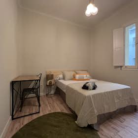 Private room for rent for €890 per month in Madrid, Calle de Espronceda