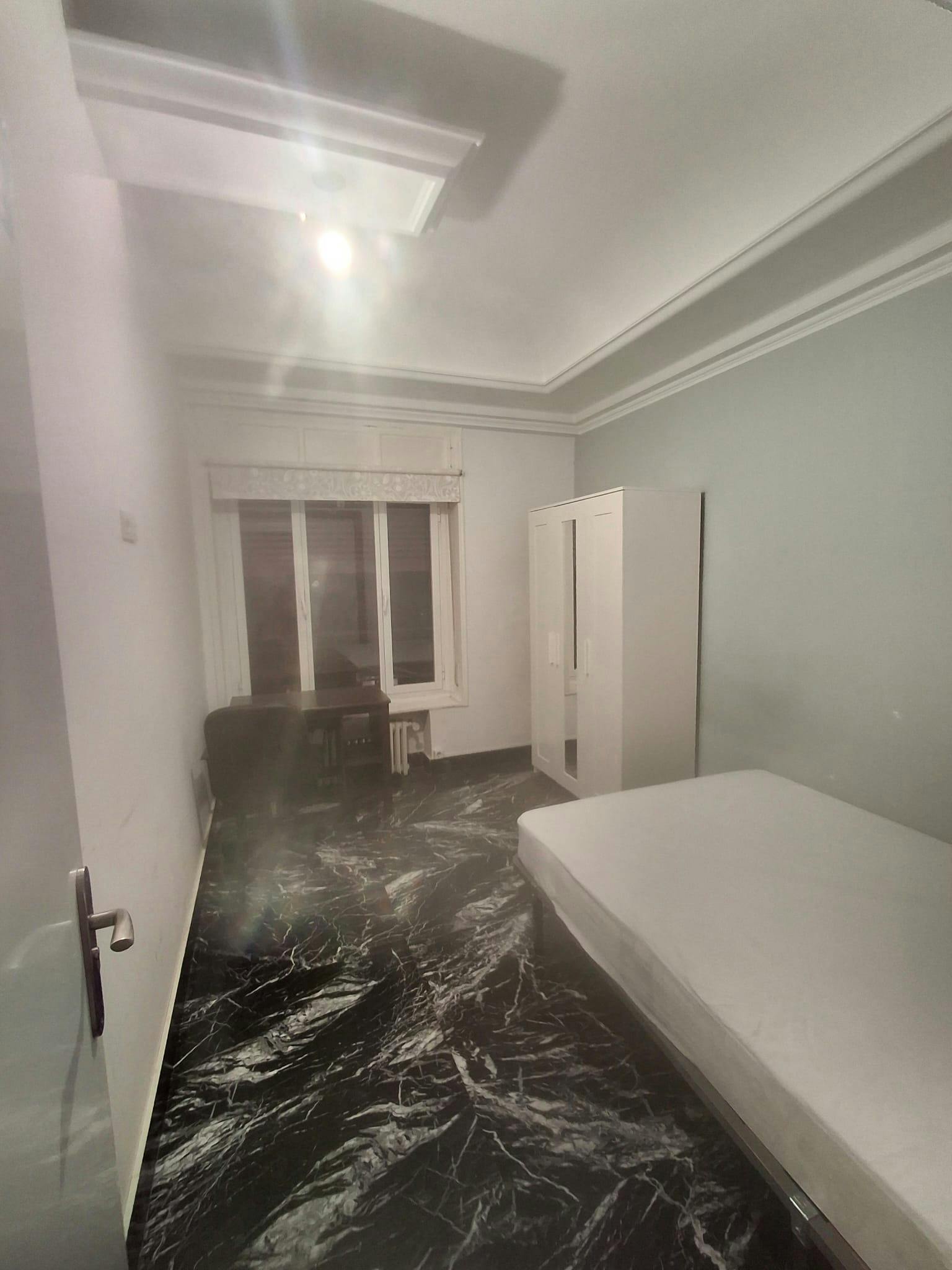 Calle de Salamanca, Madrid preview