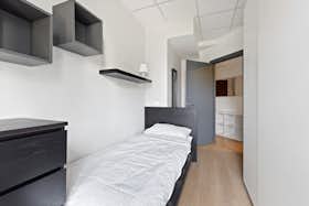 Chambre privée à louer pour 630 €/mois à Milan, Via Privata Deruta