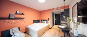 单间公寓 正在以 €1,500 的月租出租，其位于 Munich, Schätzweg