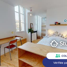 Private room for rent for €760 per month in Bordeaux, Rue Tanesse