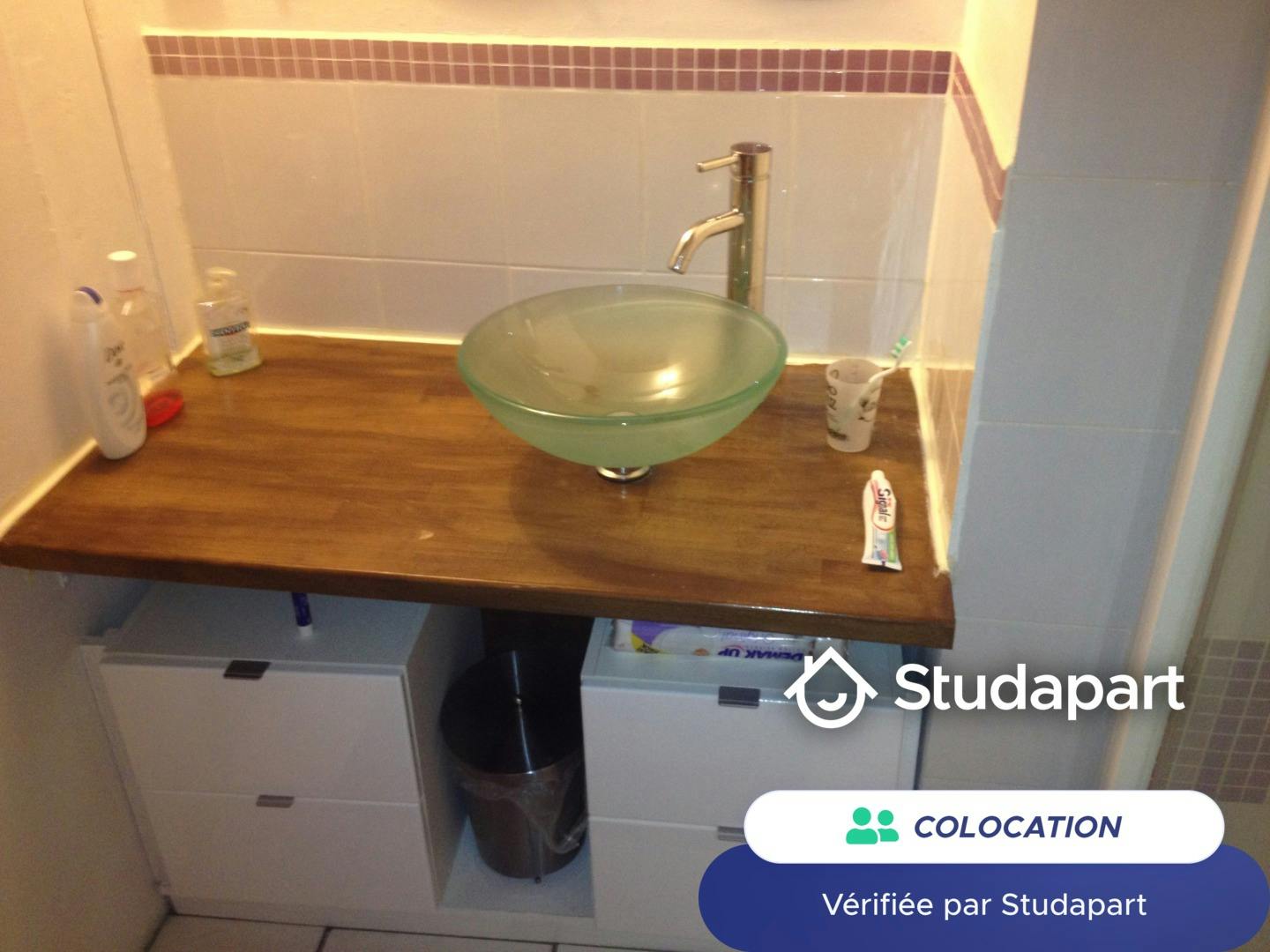 Private room for rent on Rue de Navarre, Bordeaux - Vue 4