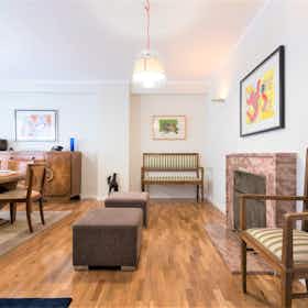 Apartment for rent for €1,870 per month in Porto, Rua de Damião de Góis