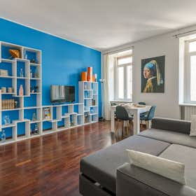 Apartment for rent for €3,500 per month in Milan, Via Nirone