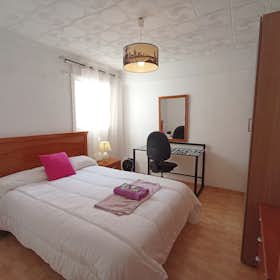 共用房间 for rent for €310 per month in Valencia, Calle Antonio Ponz