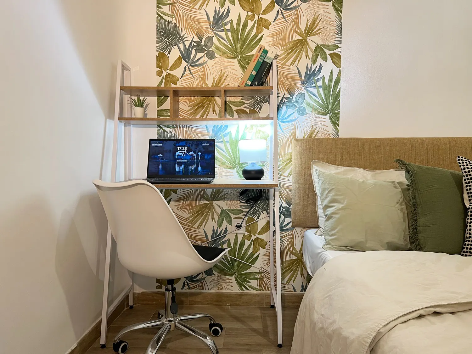 Private room in Avenida de San Diego, Madrid (1486705) ROOM 3