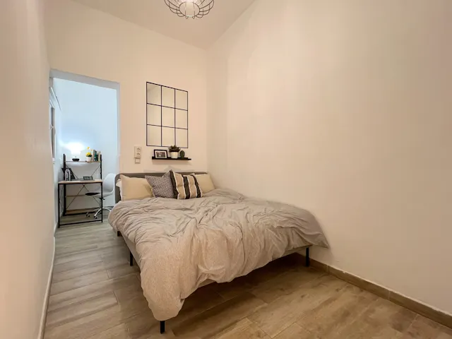 Private room in Avenida de San Diego, Madrid (1486707) room image 1