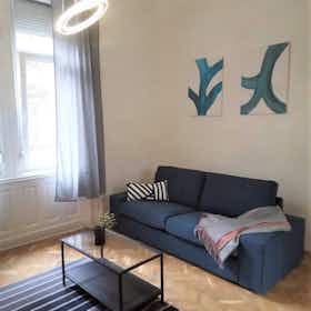 Wohnung zu mieten für 194.476 HUF pro Monat in Budapest, Szövetség utca